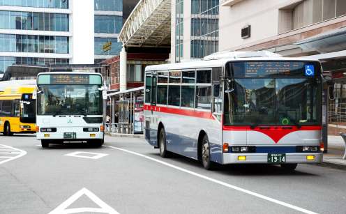 【鹿児島】24人辞めて入社はたった4人…バスの運転手が足りない　コロナ禍以降も離職止まらず、休日出勤頼みの運行が続く